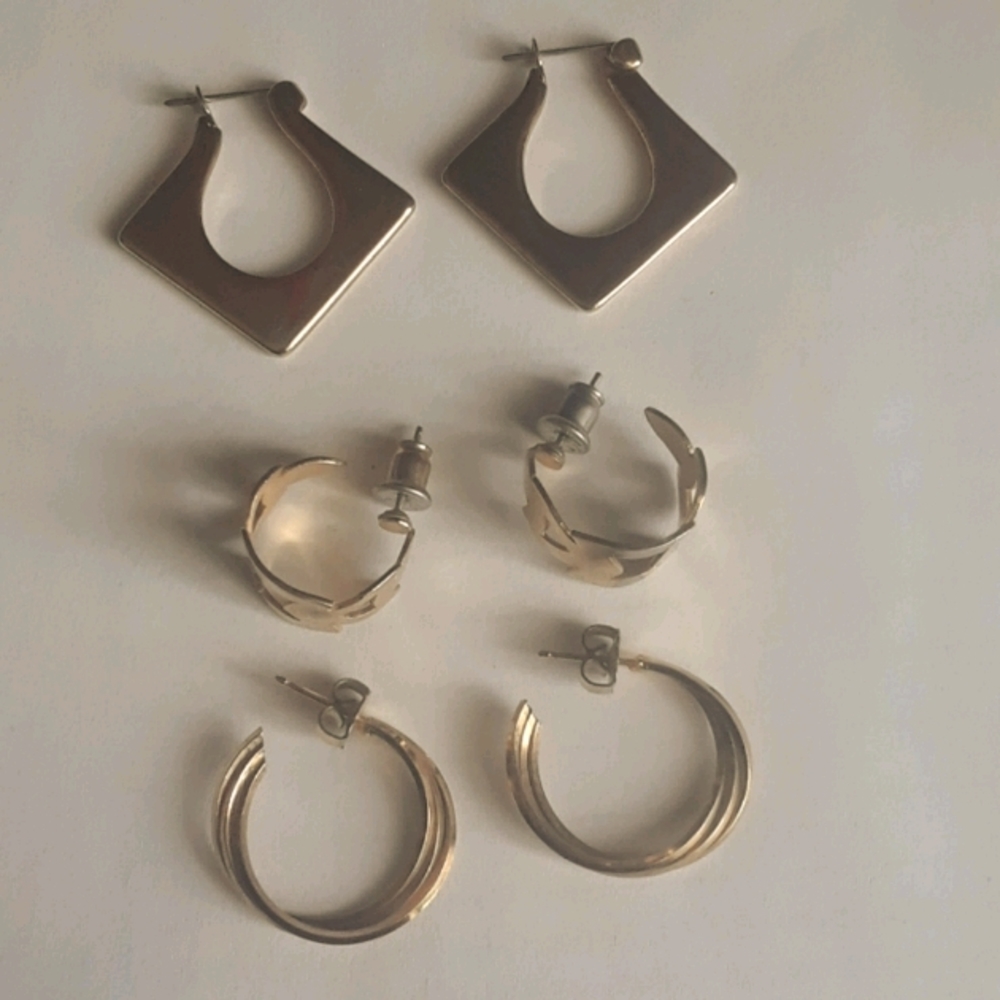 3 pairs goldtone pierced earrings